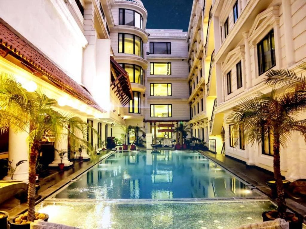 Anandha Inn